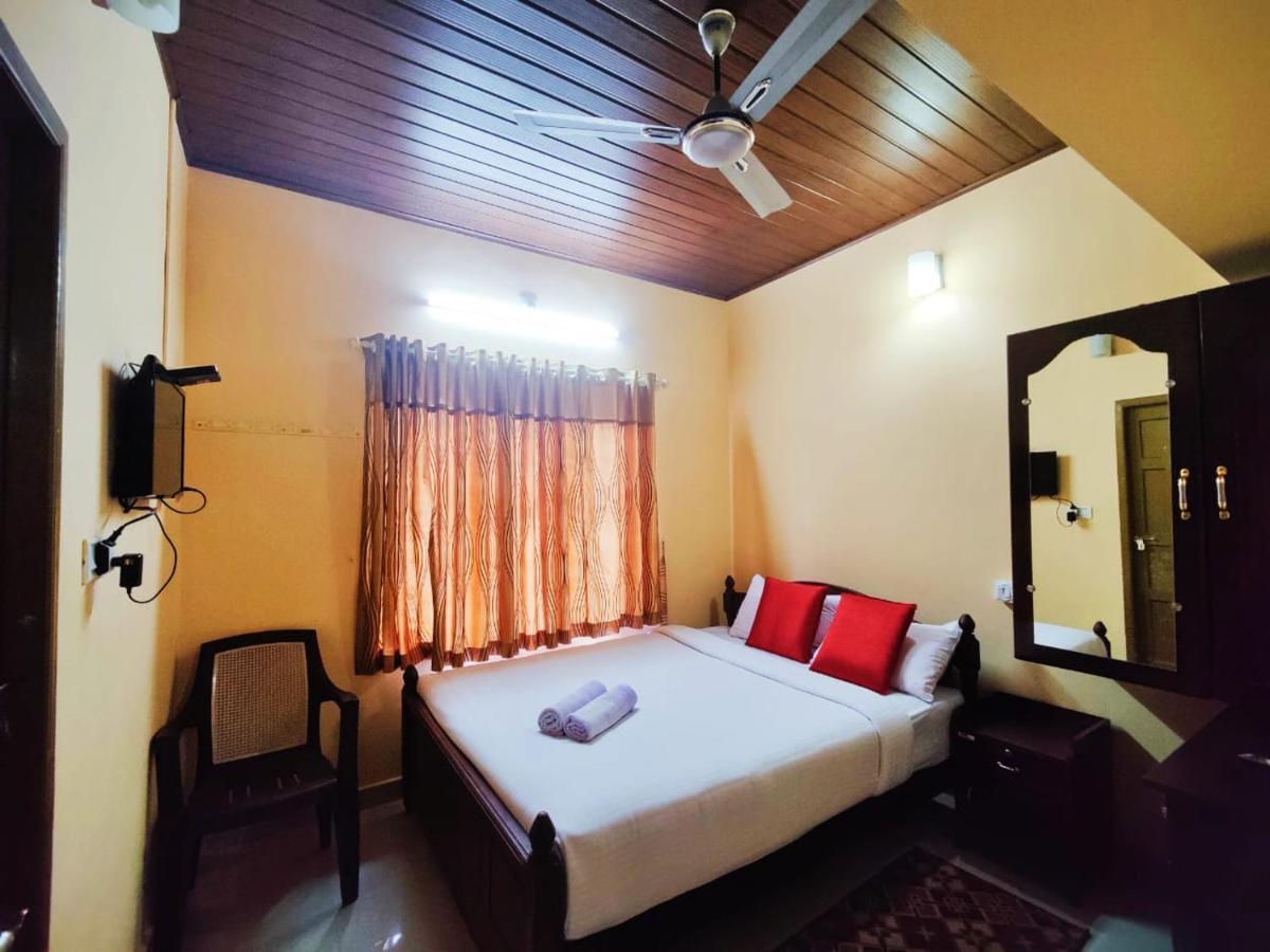 Mangalappillil Homestay Munnar Buitenkant foto
