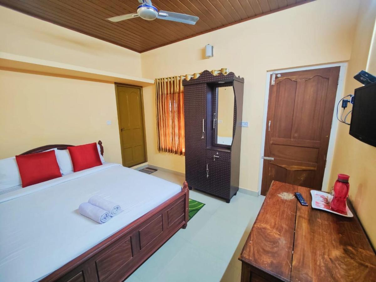 Mangalappillil Homestay Munnar Buitenkant foto