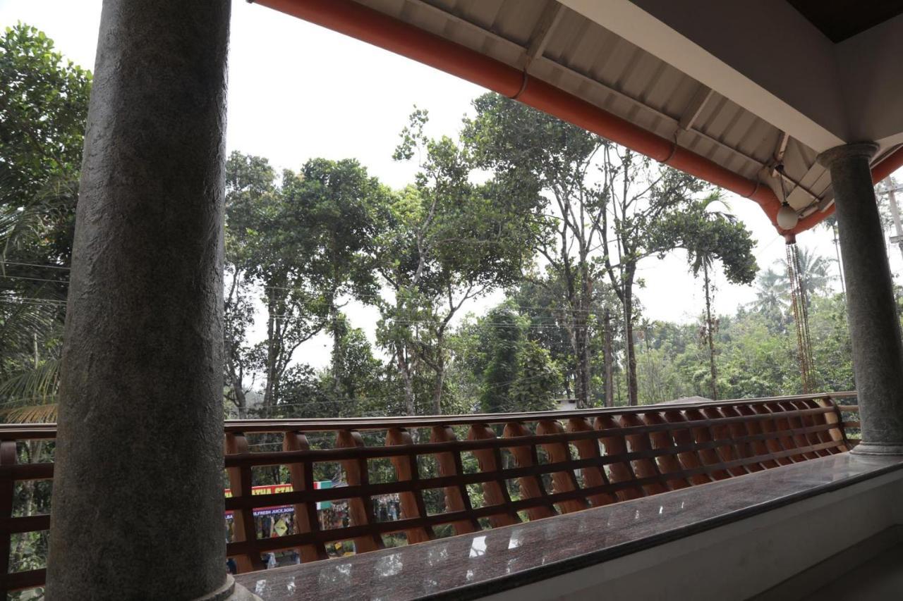 Mangalappillil Homestay Munnar Buitenkant foto